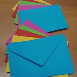 30 Bigliettini Colori Forti 9 cm x 14 cm con 30 buste